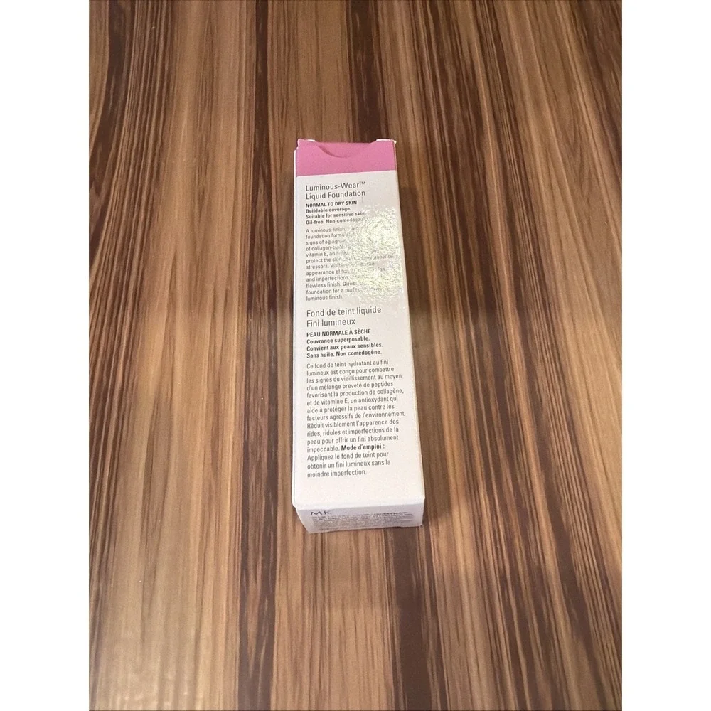 Mary Kay TimeWise LUMINOUS-Wear Liquid Foundation Beige 2 #038705‎ New In Box